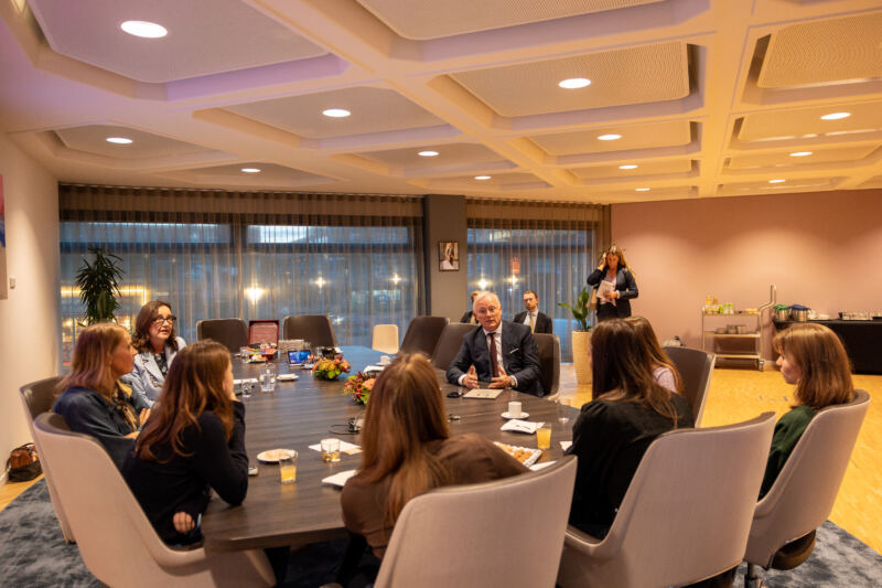 Ambtsbezoek CdK aan Lelystad — 20251125_174855_DanielSylla_Ambtsbezoek CdK Lelystad_3794