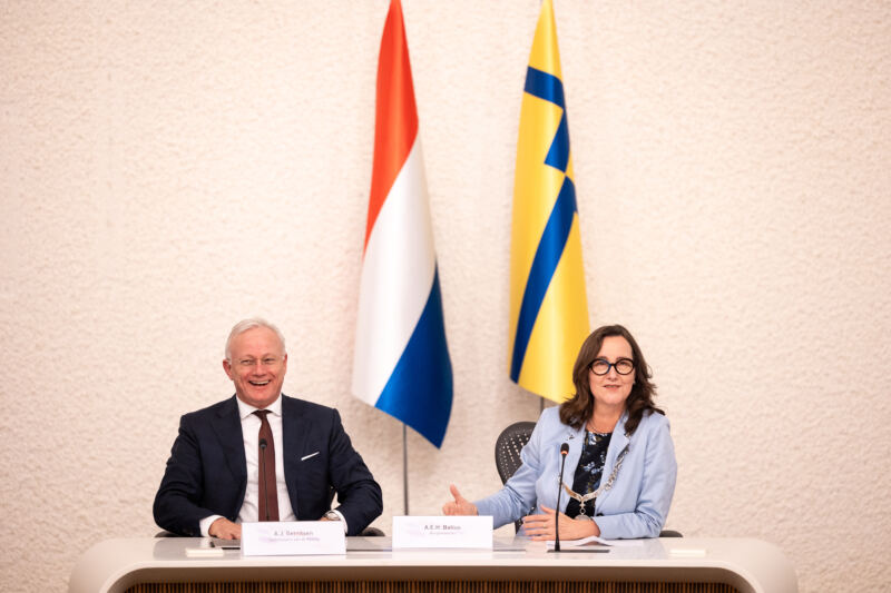 Ambtsbezoek CdK aan Lelystad — 20251125_183834_DanielSylla_Ambtsbezoek CdK Lelystad_1132