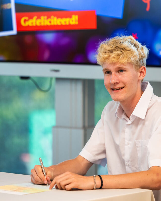 Diploma uitreiking HV 2026 — 20260701_195430_DanielSylla_Diploma Uitreiking Porteum 2026_8659