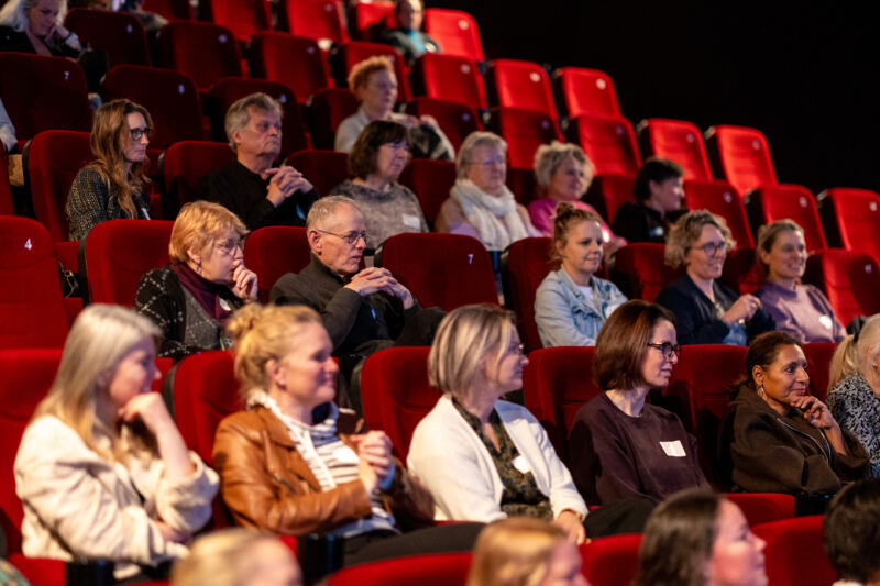 EEN Tegen EENZAAMHEID — 20251120_172850_DanielSylla_één tegen eenzaamheid_3361