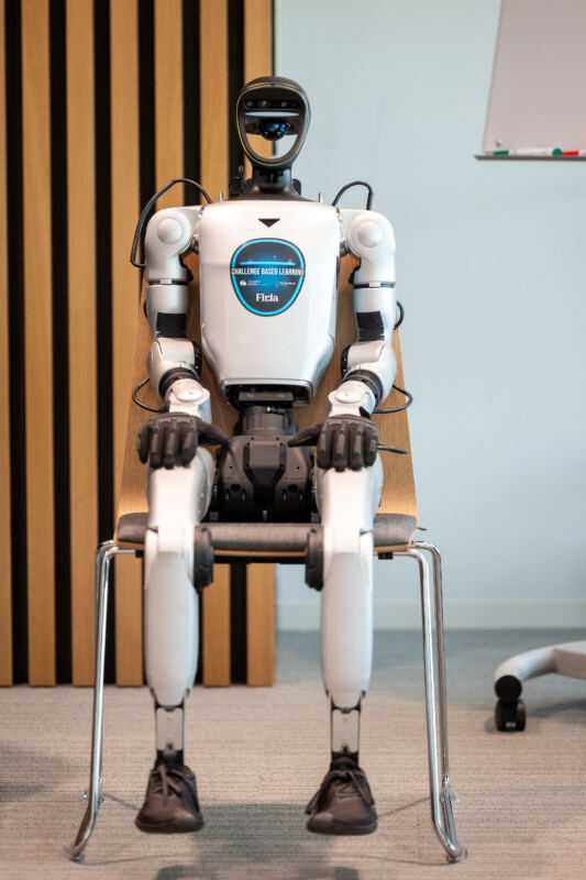 Humanoïde robotica van potentie naar praktijk — 20260526_155400_DanielSylla_Humanoïde robotica van potentie naar praktijk_2811
