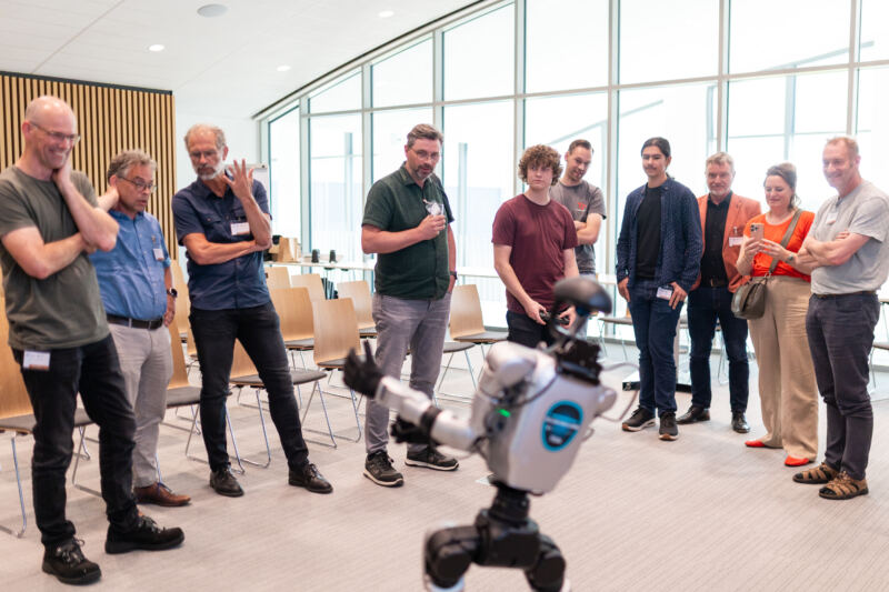 Humanoïde robotica van potentie naar praktijk — 20260526_172551_DanielSylla_Humanoïde robotica van potentie naar praktijk_2930