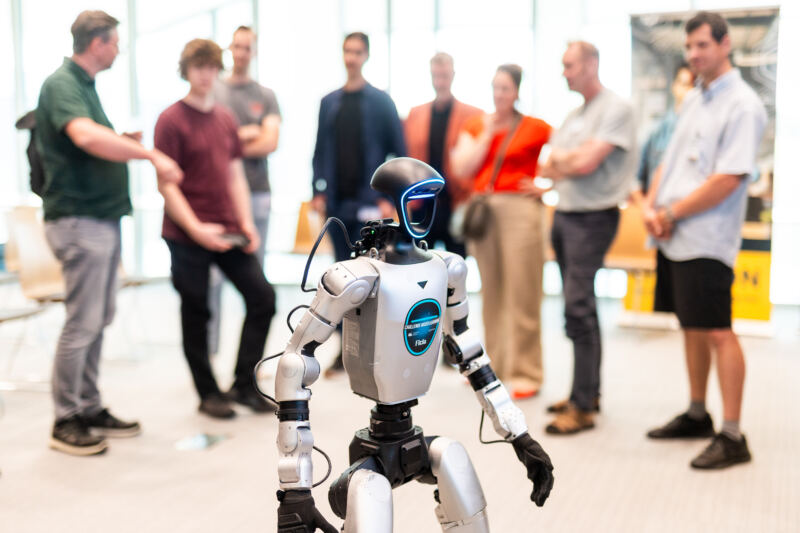 Humanoïde robotica van potentie naar praktijk — 20260526_172623_DanielSylla_Humanoïde robotica van potentie naar praktijk_5495